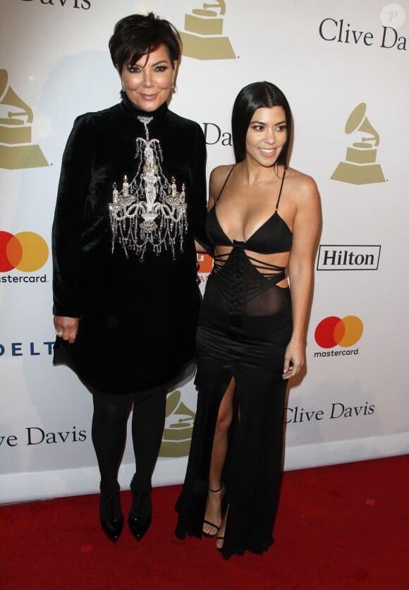 Kris Jenner et sa fille Kourtney Kardashian - Soirée pré-Grammy Awards de la fondation Clive Davis (à l'honneur de Debra Lee, présidente et PDG de BET) au Beverly Hilton. Beverly Hills, Los Angeles, le 11 février 2017.