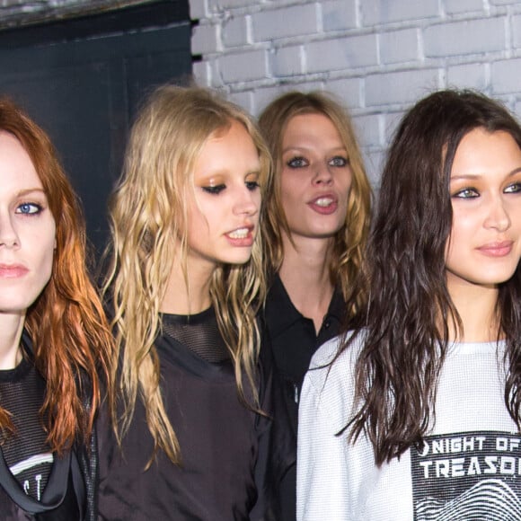 Bella Hadid, Kendall Jenner, Hanne Gaby Odiele, Anna Ewers et les mannequins du défilé Alexander Wang à New York. Le 11 février 2017.