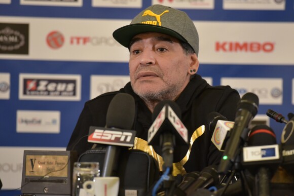 Diego Maradona - Conférence de presse pour le film "Maradona Live, Tre volte 10" à Naples. Le 15 janvier 2017 © Paola Visone / Zuma Press / Bestimage