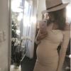 Nehuda dévoile son baby bump dans une robe moulante, sur Instagram, janvier 2017