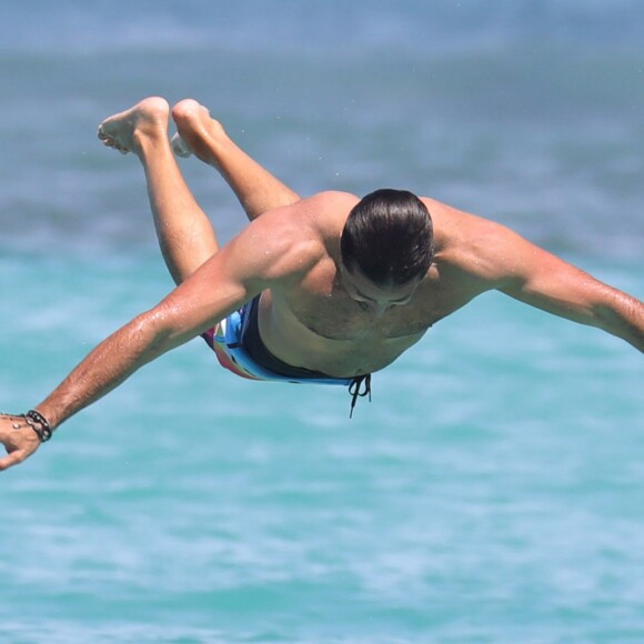 Exclusif - David Charvet et sa femme Brooke Burke en vacances à l'Eden Rock de Saint-Barthélemy le 16 février 2017.