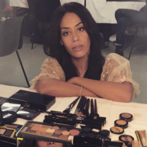 Amel Bent dans les coulisses de la tournée des Enfoirés. Janvier 2017.