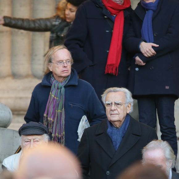Bernard Pivot - Sorties lors des obsèques de Claude Imbert en l'église Saint-Sulpice à Paris, le 29 novembre 2016.