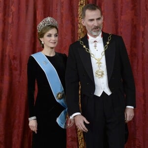 Le roi Felipe VI et la reine Letizia d'Espagne organisaient au palais royal à Madrid, le 22 février 2017, un dîner d'Etat en l'honneur du président argentin Mauricio Macri et sa femme Juliana Awada en visite officielle à Madrid.