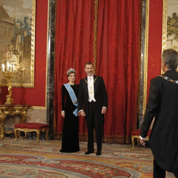 Le roi Felipe VI et la reine Letizia d'Espagne organisaient au palais royal à Madrid, le 22 février 2017, un dîner d'Etat en l'honneur du président argentin Mauricio Macri et sa femme Juliana Awada en visite officielle à Madrid.