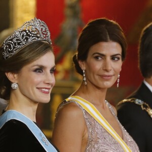 Le roi Felipe VI et la reine Letizia d'Espagne organisaient au palais royal à Madrid, le 22 février 2017, un dîner d'Etat en l'honneur du président argentin Mauricio Macri et sa femme Juliana Awada en visite officielle à Madrid.