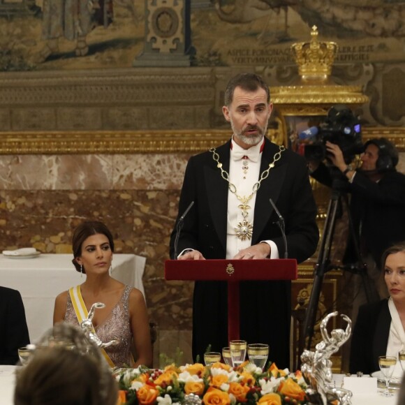 Le roi Felipe VI et la reine Letizia d'Espagne organisaient au palais royal à Madrid, le 22 février 2017, un dîner d'Etat en l'honneur du président argentin Mauricio Macri et sa femme Juliana Awada en visite officielle à Madrid.