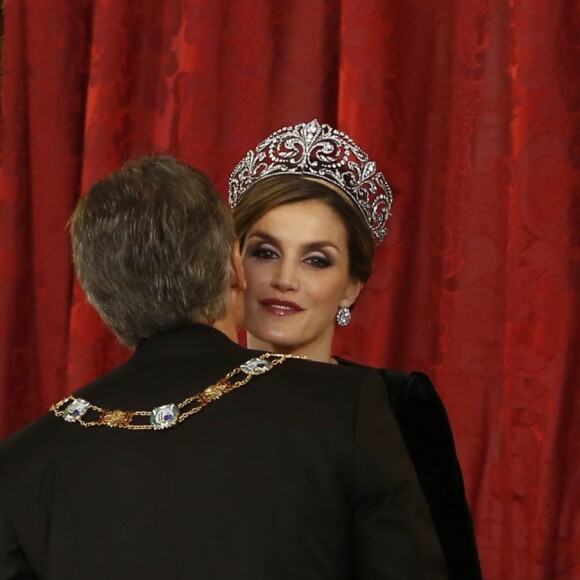 Le roi Felipe VI et la reine Letizia d'Espagne organisaient au palais royal à Madrid, le 22 février 2017, un dîner d'Etat en l'honneur du président argentin Mauricio Macri et sa femme Juliana Awada en visite officielle à Madrid.