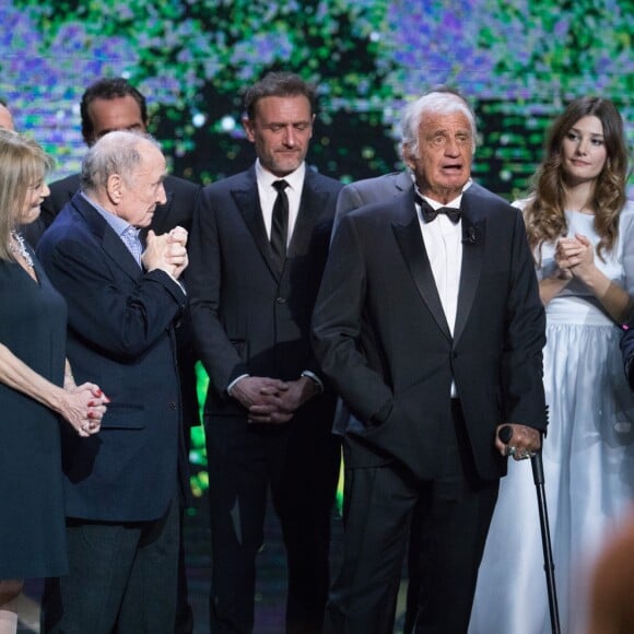 Franck Dubosc, Claude Brasseur, Jean-Paul Rouve, Jean-Paul Belmondo (Smoking Dior, chaussures Carvil) , Alice Pol, Guillaume Gallienne , Françoise Fabian - 42ème cérémonie des César à la salle Pleyel à Paris le 24 février 2017. © Olivier Borde / Dominique Jacovides / Bestimage