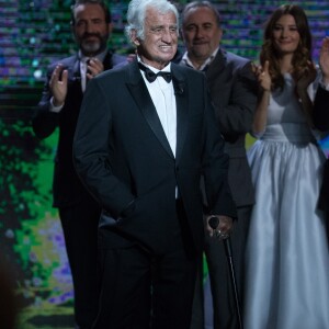 Jean-Paul Belmondo (Smoking Dior, chaussures Carvil) - 42ème cérémonie des César à la salle Pleyel à Paris le 24 février 2017. © Olivier Borde / Dominique Jacovides / Bestimage