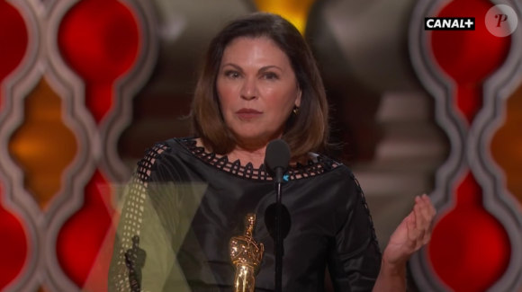 Colleen Atwood remporte son 4e Oscar pendant la cérémonie des Oscars 2017.