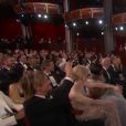 Des anonymes débarquent et saluent des stars aux Oscars 2017