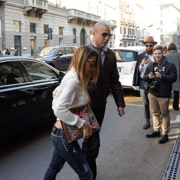 David Trezeguet et Beatriz Villalba arrivent pour le défilé Trussardi à la Fashion Week de Milan le 26 février 2017. © Mario Cartelli/ LaPresse/ABACAPRESS.COM