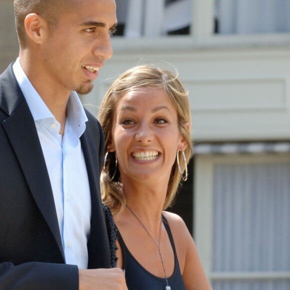 David Trezeguet et sa femme Beatriz (Beatrice) à l'Elysée le 10 juillet 2006 à l'occasion d'un déjeuner offert par le président Jacques Chirac. © Christophe Guibbaud/ABACAPRESS.COM