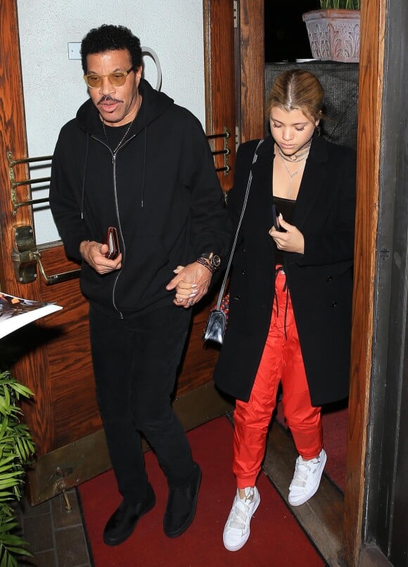 Lionel Richie est allé diner avec sa fille Sofia Richie au restaurant Madeo à West Hollywood, le 31 janvier 2017