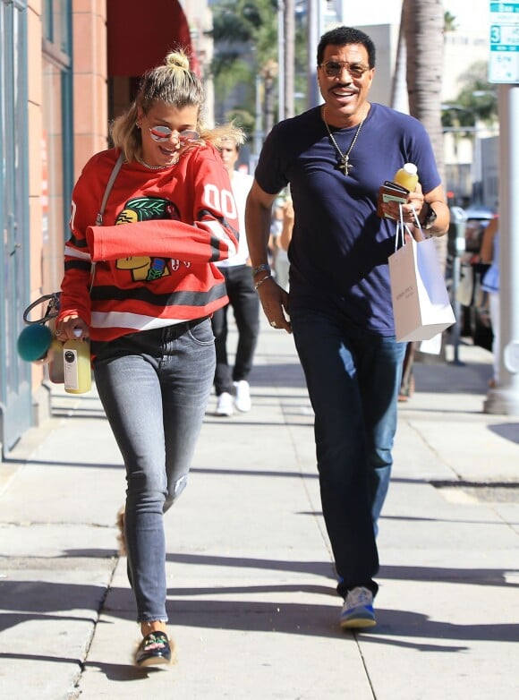 Lionel Richie et s fille Sofia Richie passent la journée ensemble à Beverly Hills le 2 septembre 2016.