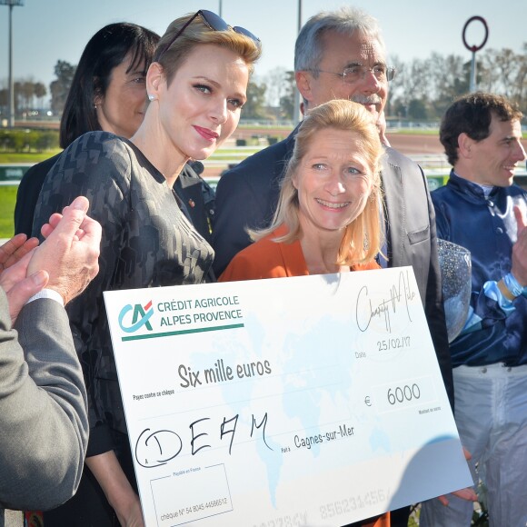 La princesse Charlene de Monaco lors du premier "Charity Mile", une course hippique caritative rebaptisée Prix princesse Charlene de de Monaco, à l'hippodrome de la Côte d'Azur de Cagnes-sur-mer le 25 février 2017 © Michael Alesi / Bestimage