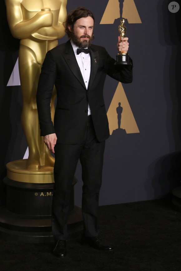 Casey Affleck (Oscar du meilleur acteur pour "Manchester by the Sea") - Pressroom de la 89ème cérémonie des Oscars au Hollywood & Highland Center à Hollywood, le 26 février 2017