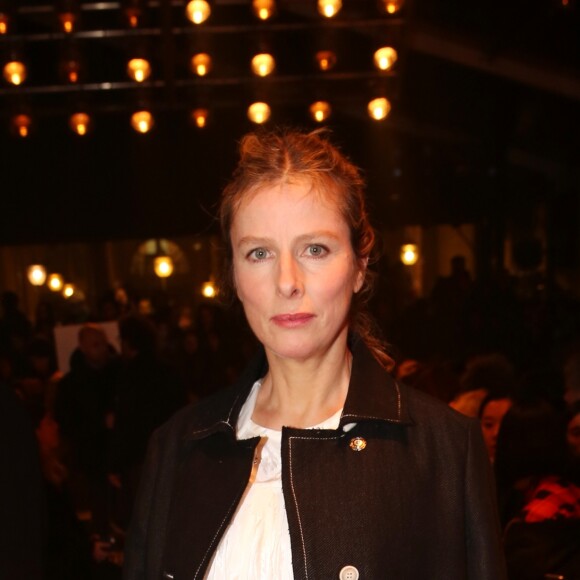 Karin Viard - Défilé Isabel Marant, collection automne-hiver 2017-18 à Paris. Le 2 mars 2017.