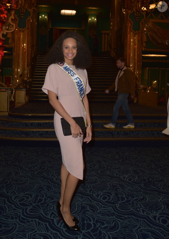 Exclusif - Alicia Aylies (Miss France 2017) à la générale de la comédie musicale Les Choristes au théâtre des Folies Bergère à Paris, France, le 2 mars 2017
