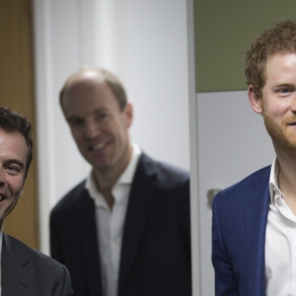 Le prince Harry visite Big White Wall, un service de santé mentale à Londres le 27 février 2017.