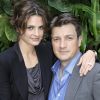 Stana Katic et Nathan Fillion lors d'une conférence de presse pour Castle à Beverly Hills, le 9 avril 2010