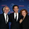 Exclusif - Gad Elmaleh avec son père David et sa mère Régine lors du photocall du spectacle de Gad Elmaleh "Oh My Gad" au "Carnegie Hall" à New York, le 11 février 2017. © Dominique Jacovides/Bestimage