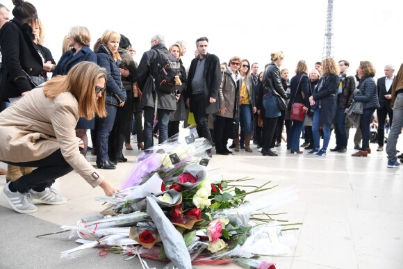 Les familles et les proches des victimes de l'accident d'hélicoptère, survenu il y a deux ans en mars 2015, lors du tournage en Argentine du jeu d'aventure "Dropped", se sont réunis pour rendre hommage aux disparus et réclamer justice sur l'Esplanade du Trocadéro à Paris, France, le 11 mars 2017. Deux hélicoptères s'étaient heurtés peu après leur décollage de Villa Castelli, dans le nord-ouest de l'Argentine. Dix personnes avaient péri, dont les sportifs Florence Arthaud, Camille Muffat et Alexis Vastine. Les familles de victimes attendent toujours que des responsabilités soient établies. © Lionel Urman/Bestim