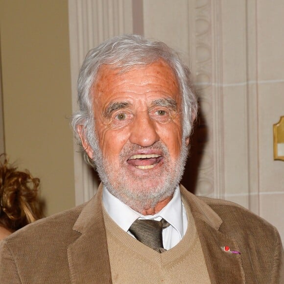 Jean-Paul Belmondo - Dîner de gala de la première édition des prix "les Stéthos d'Or" en faveur de la Fondation pour la recherche en physiologie dont le docteur Frédéric Saldmann est le directeur scientifique à l'hôtel George V à Paris le 13 mars 2017. © Coadic Guirec/Bestimage