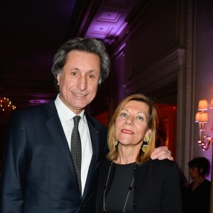 Patrick de Carolis et sa femme Carol-Anne - Dîner de gala de la première édition des prix "les Stéthos d'Or" en faveur de la Fondation pour la recherche en physiologie dont le docteur Frédéric Saldmann est le directeur scientifique à l'hôtel George V à Paris le 13 mars 2017. © Coadic Guirec/Bestimage