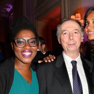 Claudia Tagbo, Philippe Chevallier et Karine Le Marchand - Dîner de gala de la première édition des prix "les Stéthos d'Or" en faveur de la Fondation pour la recherche en physiologie dont le docteur Frédéric Saldmann est le directeur scientifique à l'hôtel George V à Paris le 13 mars 2017. © Coadic Guirec/Bestimage