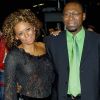 Mel B (Melanie Brown) pose avec son papa, Martin Brown, à Manchester en 2001.