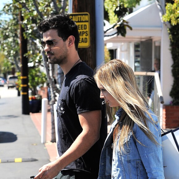 Taylor Lautner et Billie Lourd à West Hollywood, le 23 mars 2017