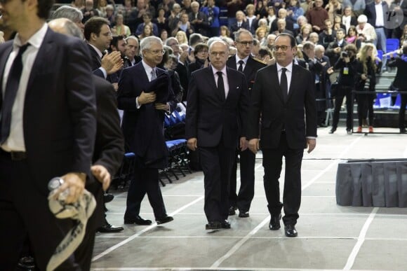 Claude Bartolone, Bernard Cazeneuve et François Hollande - François Hollande et de nombreux membres du gouvernement ont participé à un hommage républicain à Henri Emmanuelli à Mont-de-Marsan le 25 mars 2017.