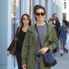 Emmy Rossum fait du shopping chez Crate and Barrel à Beverly Hills, le 22 novembre 2016