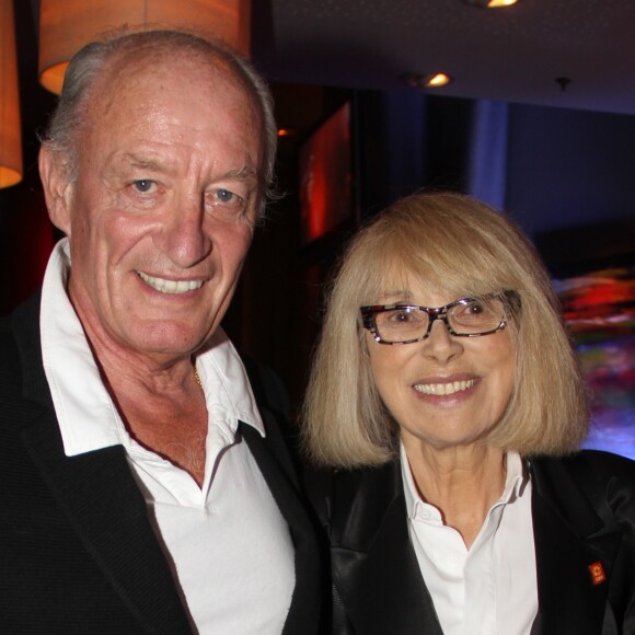 Exclusif - Mireille Darc et son mari Pascal Desprez au vernissage de l'expositon de Thierry Beccaro sur le thème de la "Promenade acrylique" à l'hôtel Renaissance à Paris le 21 septembre 2015.