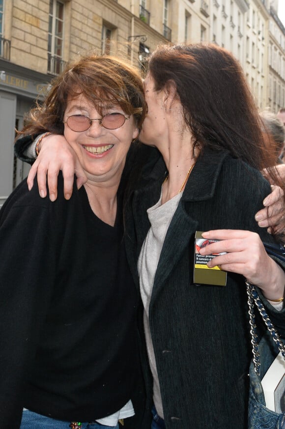 Jane Birkin et Bambou lors du lancement officiel de l'Association Serge Gainsbourg au cabaret Don Camilo à Paris, le 2 avril 2017. © Coadic Guirec/Bestimage