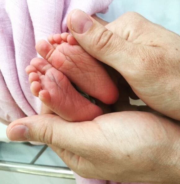 Thibaut Courtois annonce la naissance de sa fille Adriana en mai 2015.