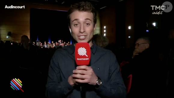 Hugo Clément bousculé lors d'un duplex organisé par l'émission "Quotidien". TMC, le 7 décembre 2016.