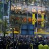 Le bus du Borussia Dortmund a été attaqué après l'explosion de trois charges à Dortmund, le 11 avril 2017.
