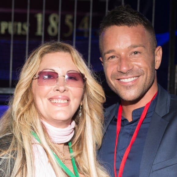 Semi-exclusif - Loana Petrucciani et son compagnon Phil Storm avant la représentation du cirque Pinder pour une soirée spéciale "Soupe En Scène" imaginée par le Chef Fabrice Bonnot au profit de l'association lyonnaise le foyer notre-dame des sans-abri, à Lyon, France, le 12 avril 2017. © Agence/Bestimage