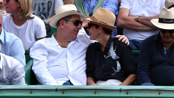 Cristina Cordula complice avec son chéri Frédéric, devant Novak Djokovic