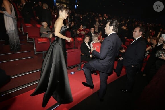 Penélope Cruz et son mari Javier Bardem lors de la 30ème cérémonie des Goya Awards à l'auditorium du Madrid Marriott à Madrid, le 6 février 2016.