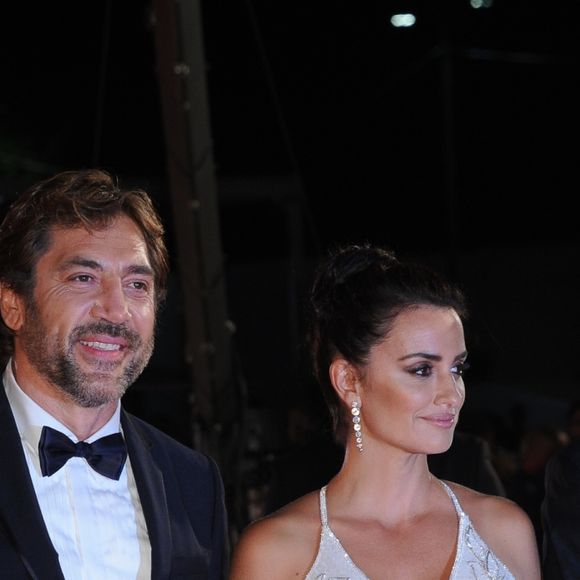 Fernando Leon De Aranoa, Javier Bardem et sa femme Penelope Cruz, Alberto Barbera à la première de "Loving Pablo" au 74ème Festival International du Film de Venise (Mostra), le 6 septembre 2017.  Celebrities at the premiere of "Loving Pablo" during the 74th Venice International Film Festival (Mostra), September 6th, 2017.06/09/2017 - Venise