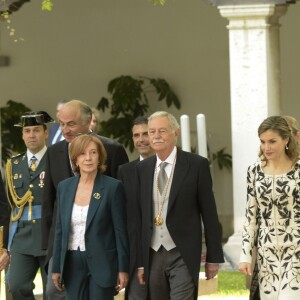 Le roi Felipe VI et la reine Letizia d'Espagne présidaient à la cérémonie du prix Cervantes à l'université d'Alcala de Henares, le 20 avril 2017.