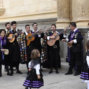 Le roi Felipe VI et la reine Letizia d'Espagne présidaient à la cérémonie du prix Cervantes à l'université d'Alcala de Henares, le 20 avril 2017.