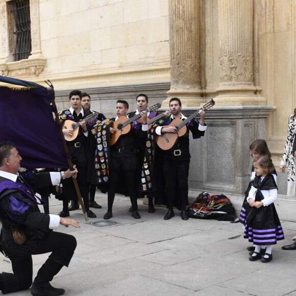 Le roi Felipe VI et la reine Letizia d'Espagne présidaient à la cérémonie du prix Cervantes à l'université d'Alcala de Henares, le 20 avril 2017.