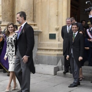 Le roi Felipe VI et la reine Letizia d'Espagne présidaient à la cérémonie du prix Cervantes à l'université d'Alcala de Henares, le 20 avril 2017.