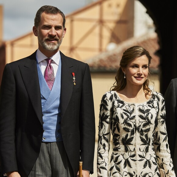Le roi Felipe VI et la reine Letizia d'Espagne lors de la cérémonie du prix Cervantes à l'université d'Alcala de Henares, Espagne, le 20 avril 2017. © Jack Abuin/Zuma Press/Bestimage