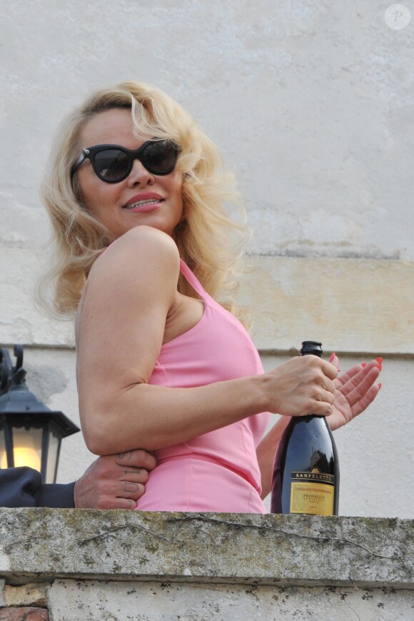 Pamela Anderson au vernissage de l'exposition "Lost+Found" de David LaChapelle à Venise. Le 11 avril 2017.